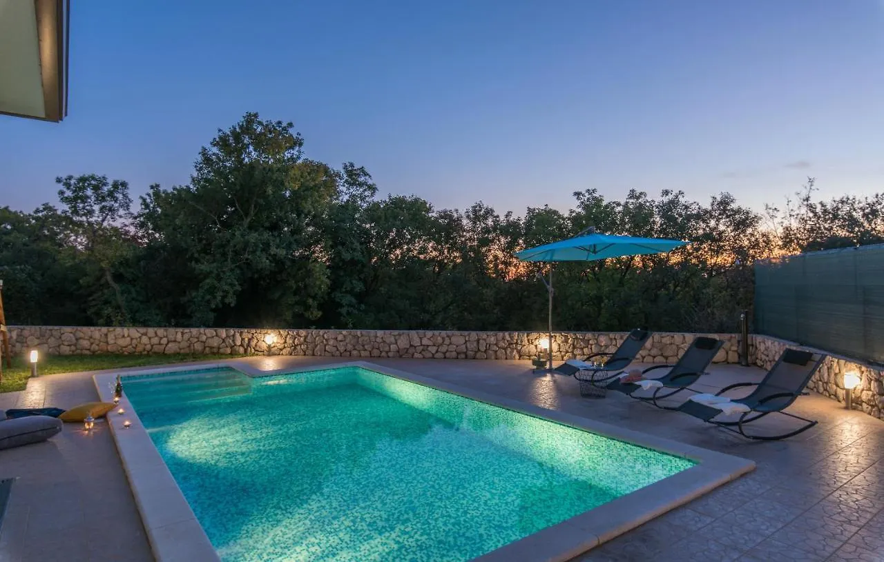 Villa Marilu Trget 0*,  Croatia